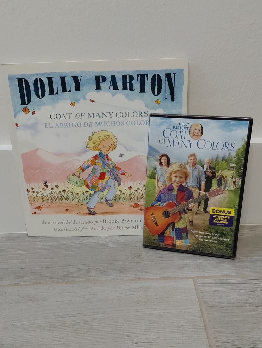 Coat of Many Colors Dolly Parton DVD & Book Combo